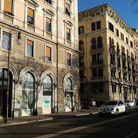 Bed and Breakfast 0.3 Stanze Trieste Exterior foto