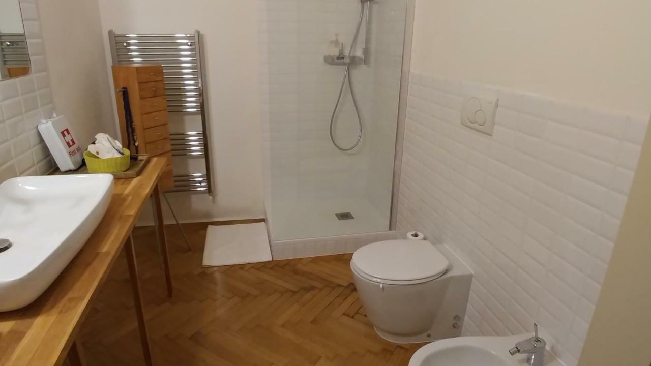 Bed and Breakfast 0.3 Stanze Trieste Exterior foto